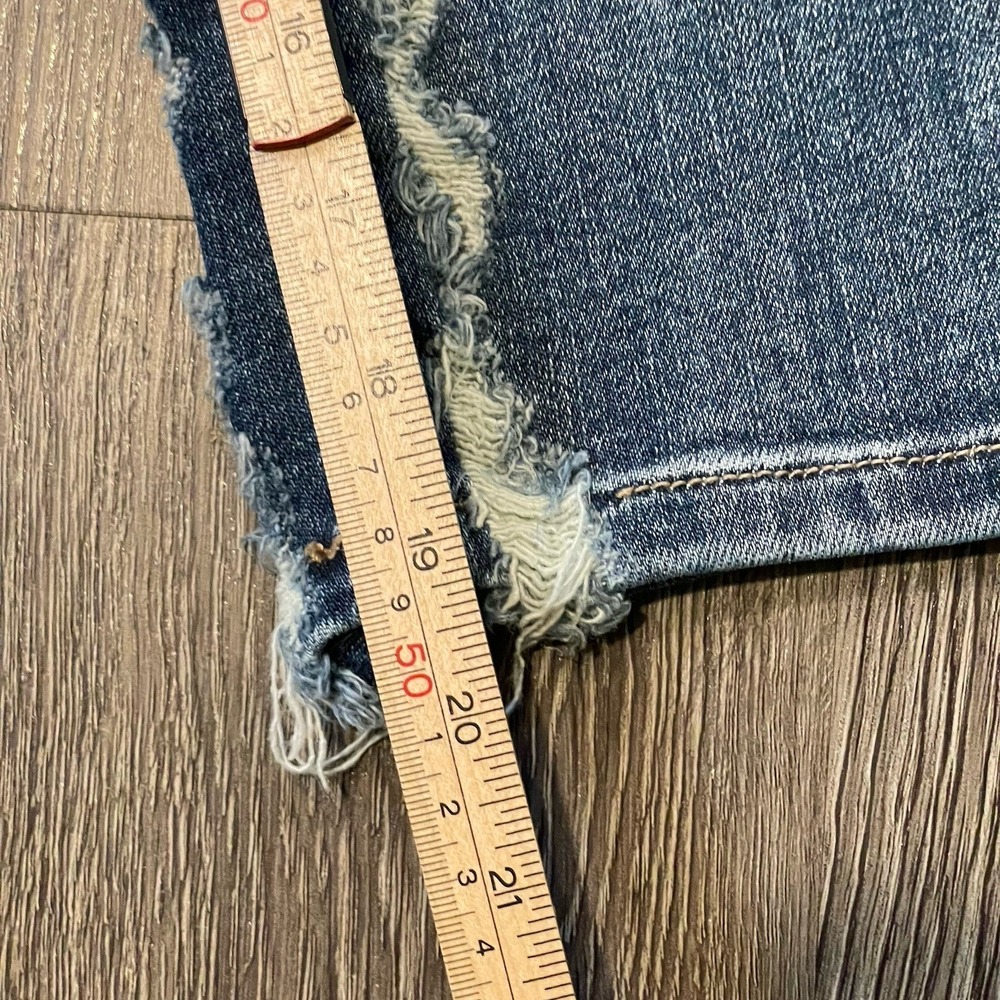 Judy Blue Jeans Womens 11/30 Skinny Fit Capri‎ Distressed Ripped Stretch Denim - Picture 5 of 8